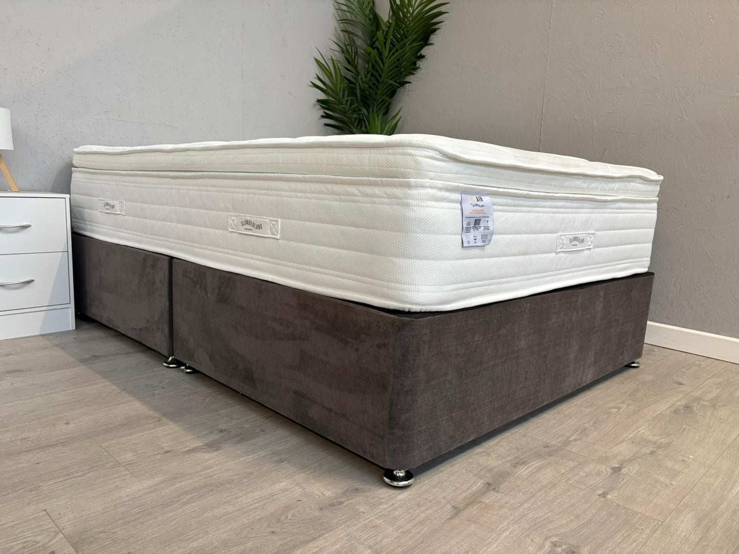 Slumberland Air 9 Memory 4ft 6 Double Mattress, Firm - RRP £1,099