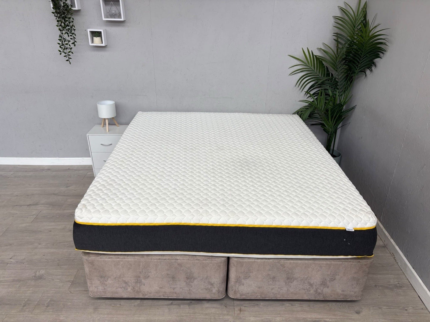 EVE Wunderflip Premium Hybrid 6ft Superking Mattress, Medium / Firm - RRP £1,299