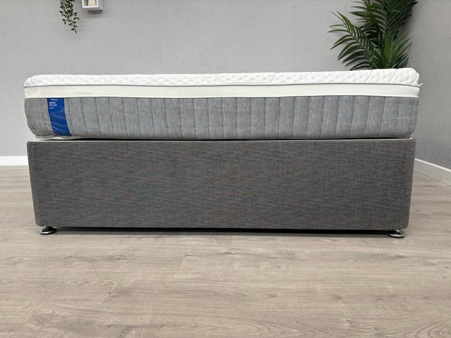 EMMA - Smart Deluxe Hybrid 5ft Kingsize Mattress - RRP £1,199