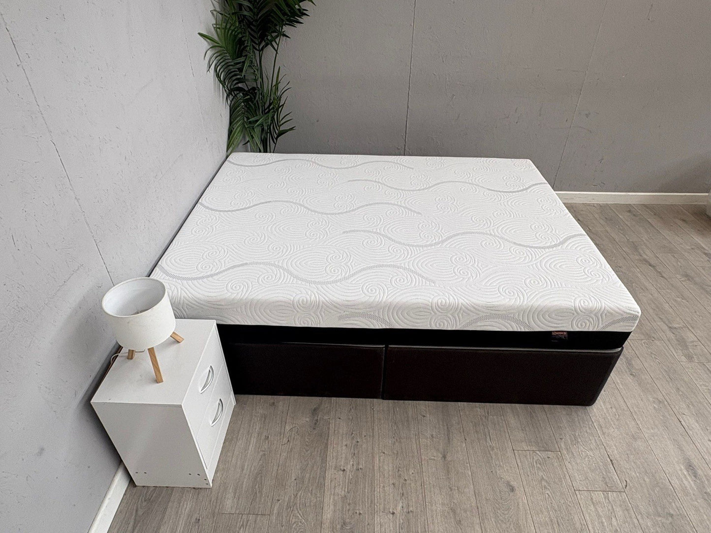 DORMEO Octaspring MISTRAL Memory 5ft Kingsize Mattress, Medium Firm - RRP £1,649