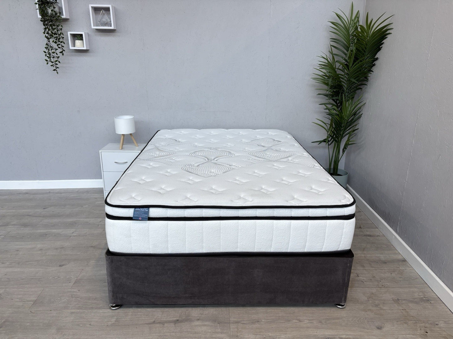 IGEL Nanotech 4000i 4ft 6 Double Mattress, Firm - RRP £1,699