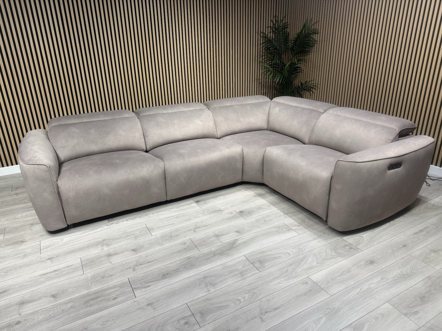 Furniture Village INCA Style Fabric Corner Sofa, Power Recliners - RRP £3195