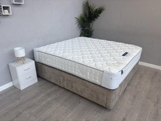 Silentnight 2800 Pocket Memory 6ft Superking Mattress - RRP £1,099
