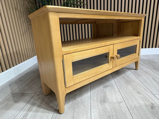 Next Sample - Saxon Corner TV Unit - RRP: £399