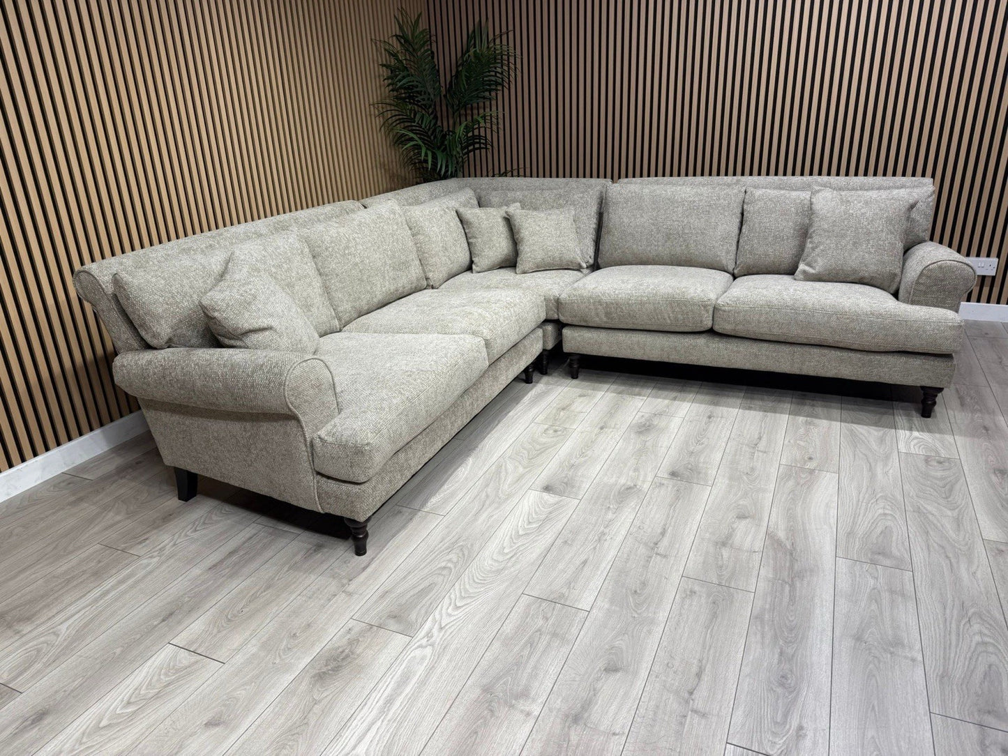 Laura Ashley LYNDEN Style Fabric Large 2 Corner 2 Sofa - RRP £2,900