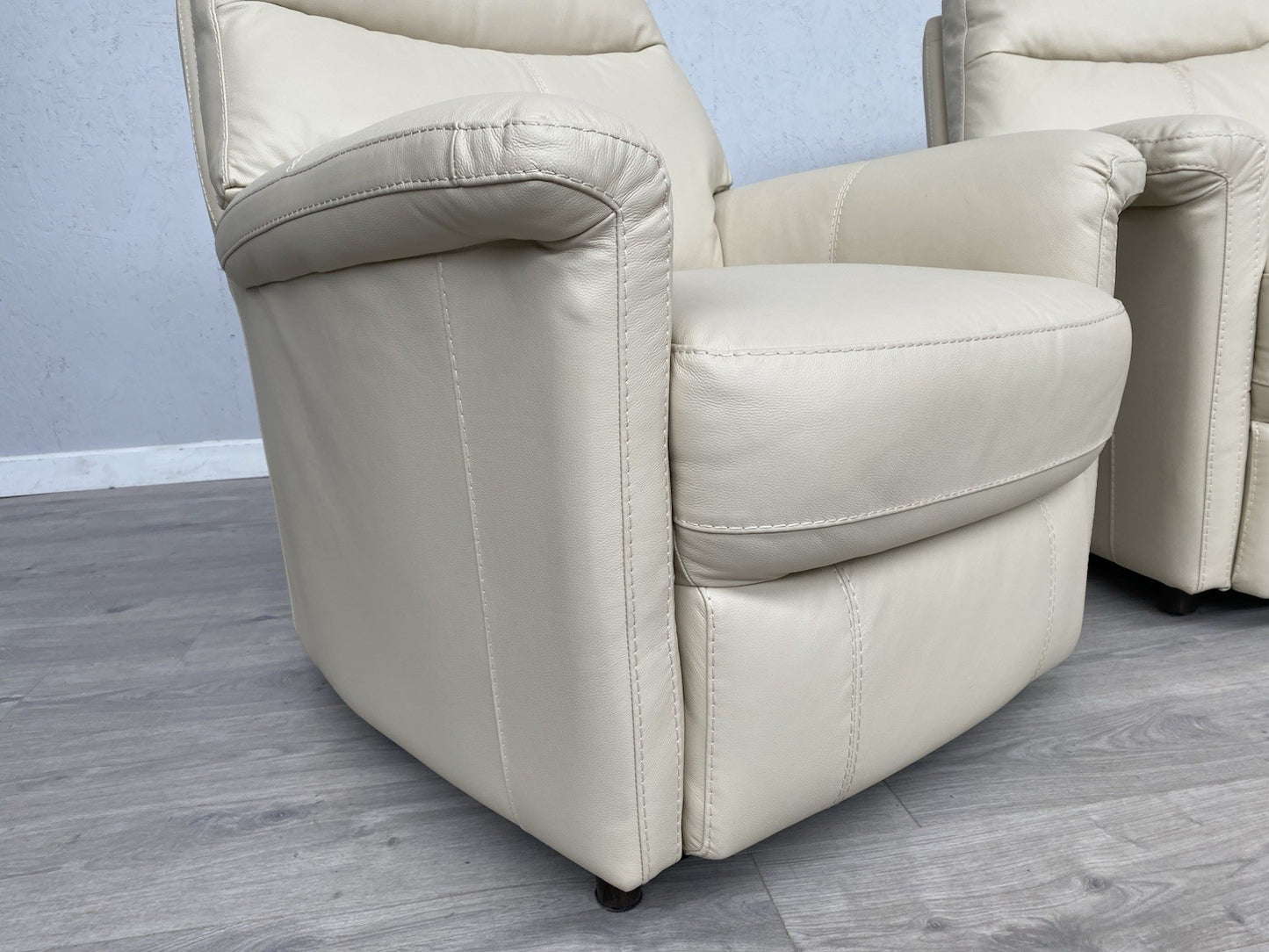 Furniture Village LILLE Leather Compact 3 Seat Sofa + 2 x Armchairs - RRP £3,185