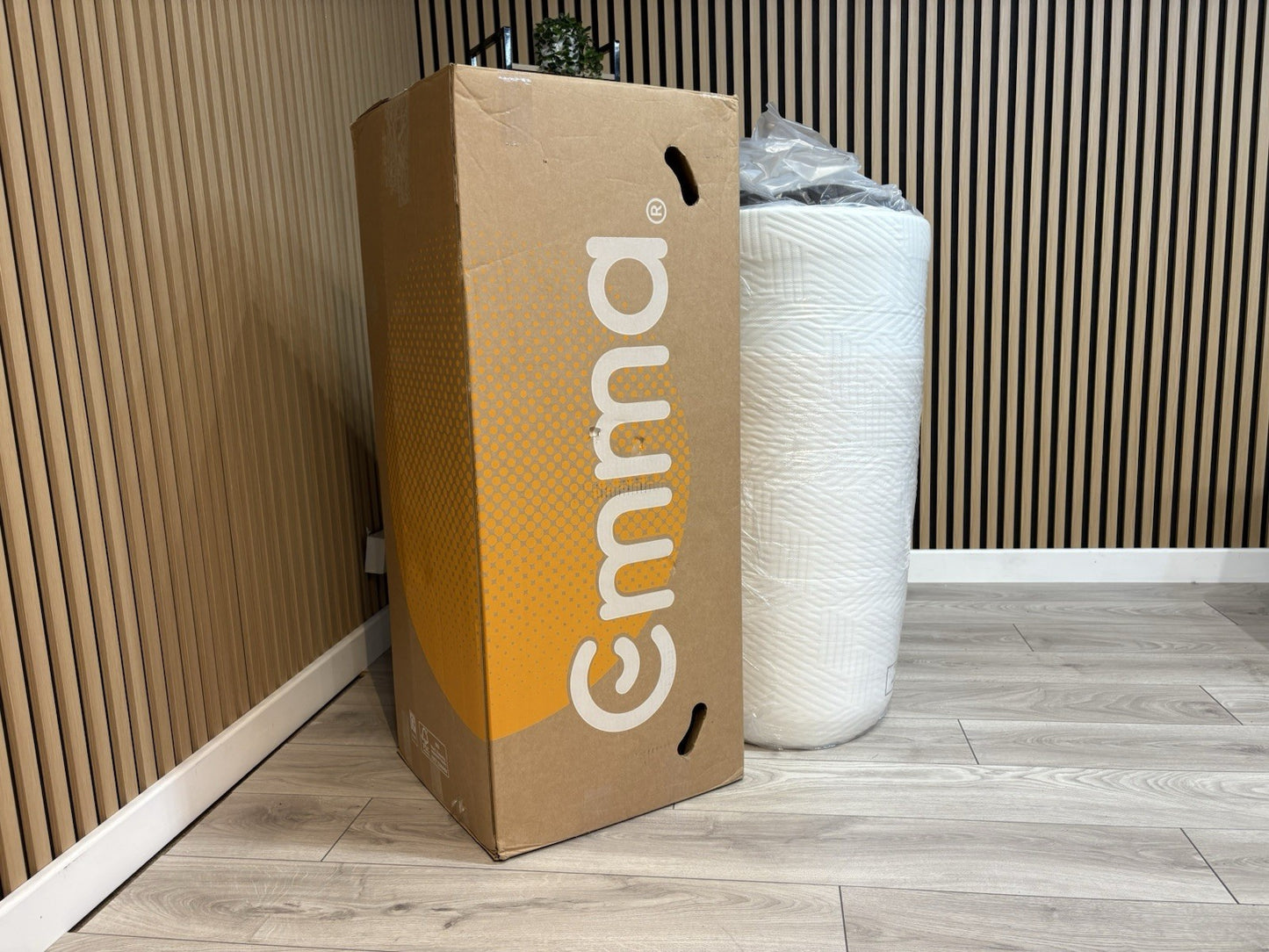 EMMA - Hybrid Premium 5ft Kingsize Mattress BRAND NEW BOXED - RRP £649