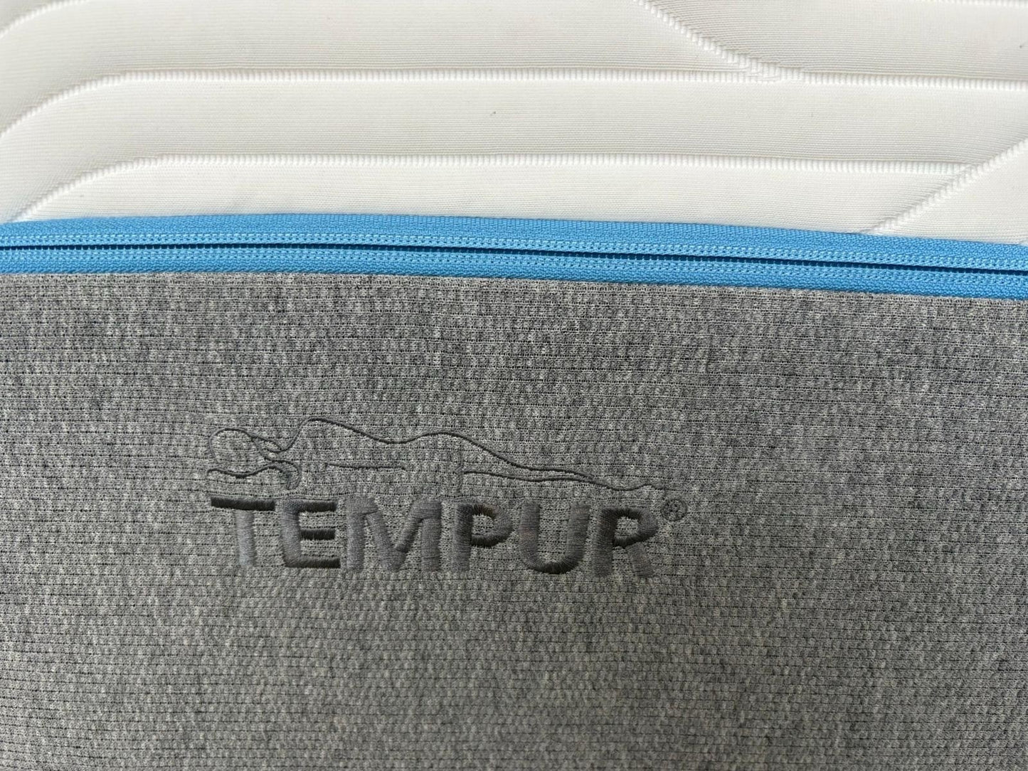 Tempur CLOUD LUXE Memory 5ft Kingsize Mattress, Soft - RRP £2,299