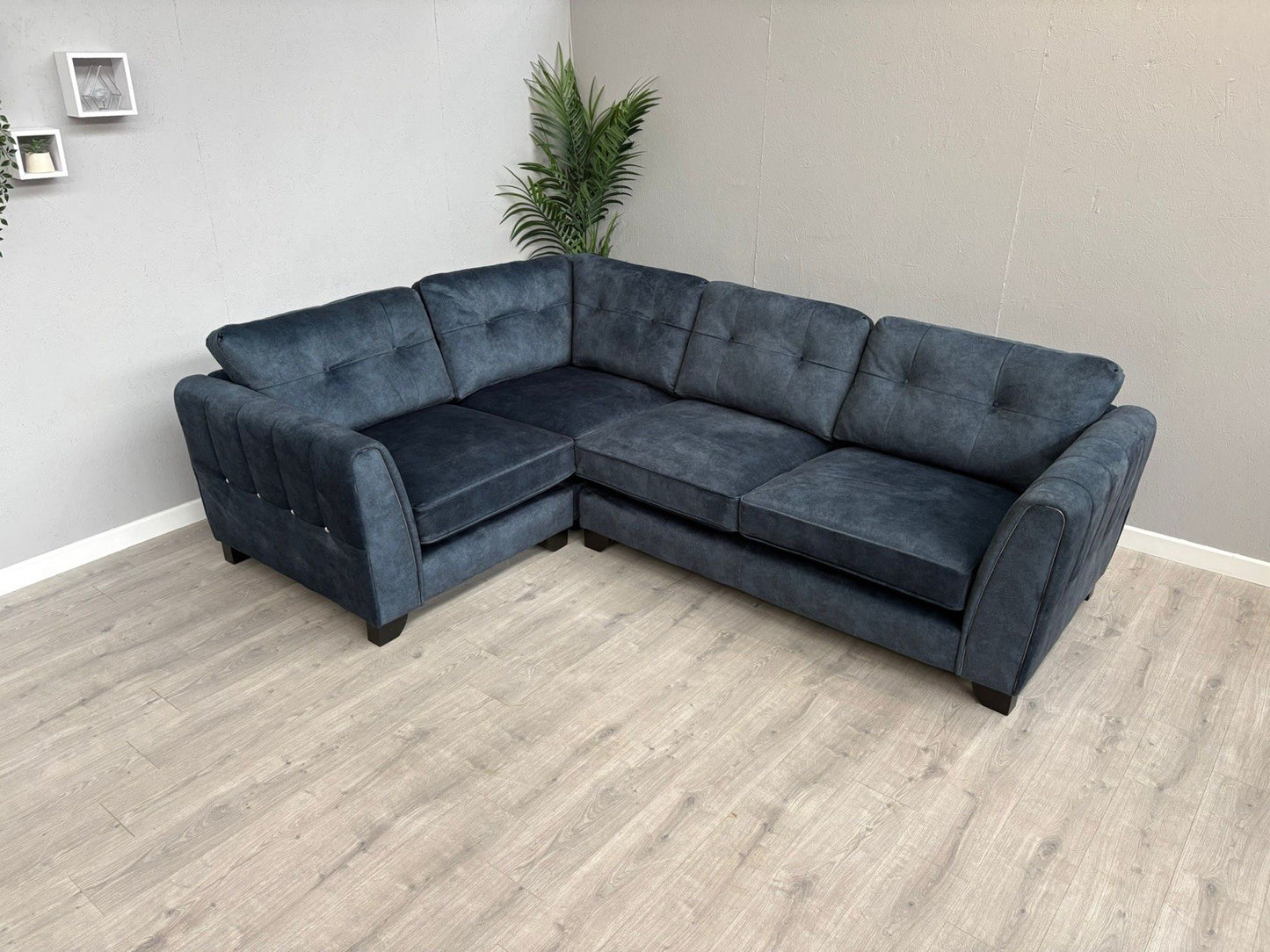 Furniture Village ARIANA Small Fabric LHF Classic Back Corner Sofa - RRP £3,695