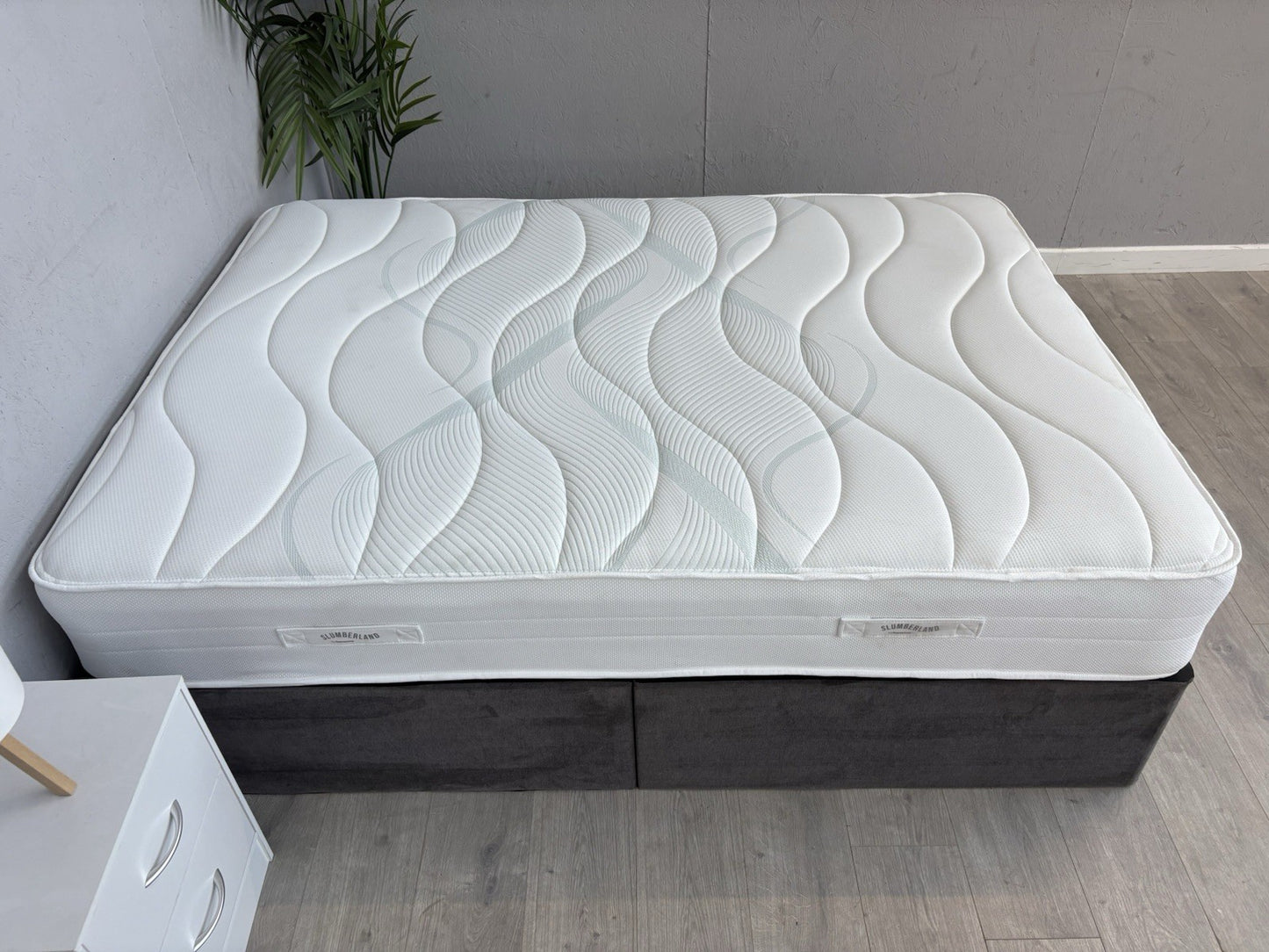 Slumberland AIR 2 Memory 4ft 6 Double Mattress, Firm - RRP £599