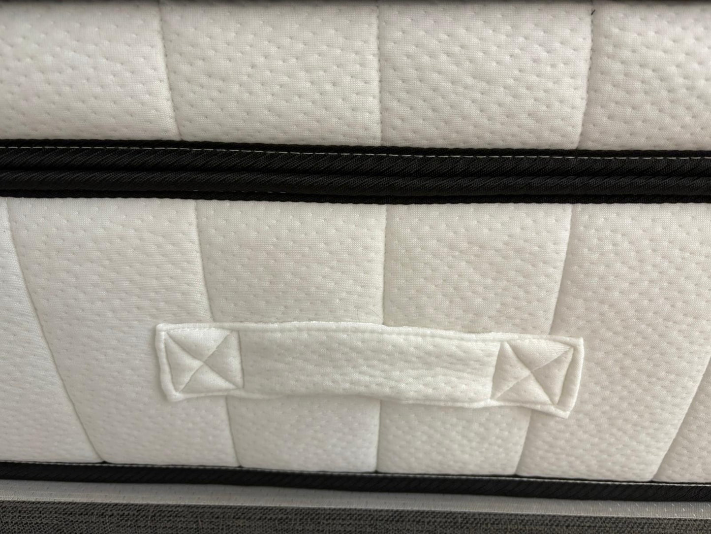 IGEL Nanotech 4000i 5ft Kingsize Mattress, Firm - RRP £1,899