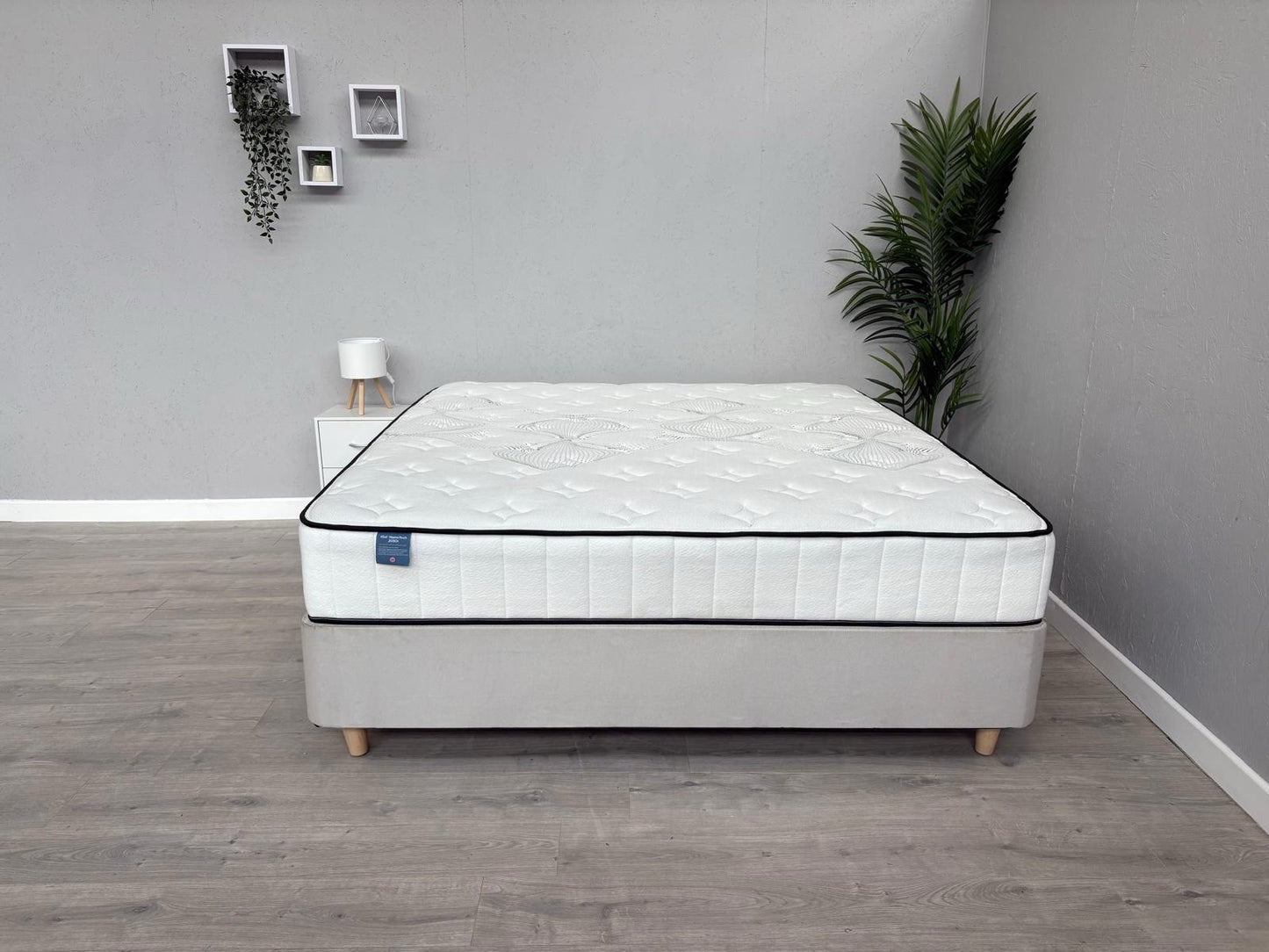 IGEL Nanotech 2050i 6ft Superking Mattress, Medium - RRP £1,649