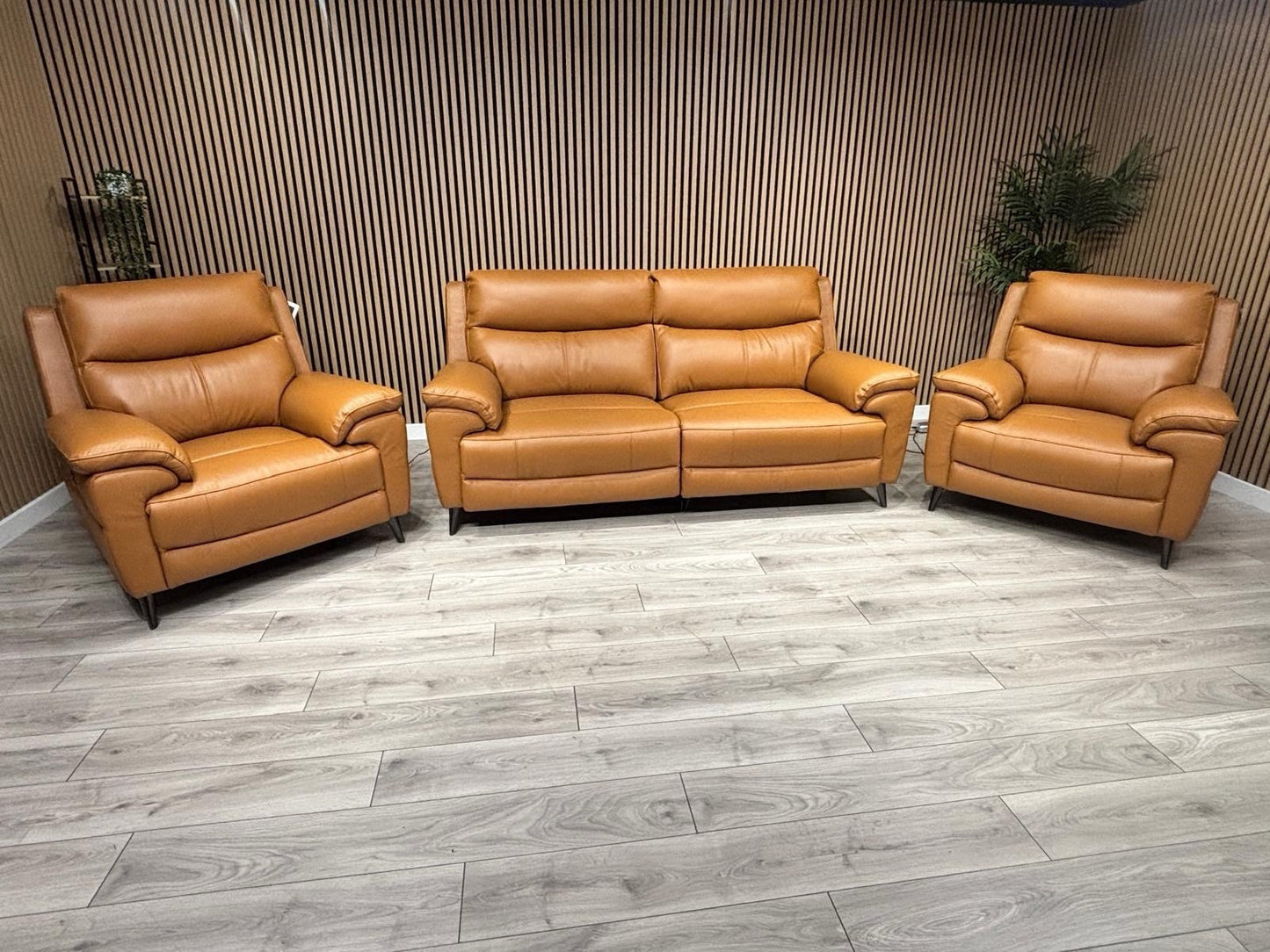 Furniture Village PANACHE Style Leather 3 Seater Sofa + 2 x Armchairs, Power