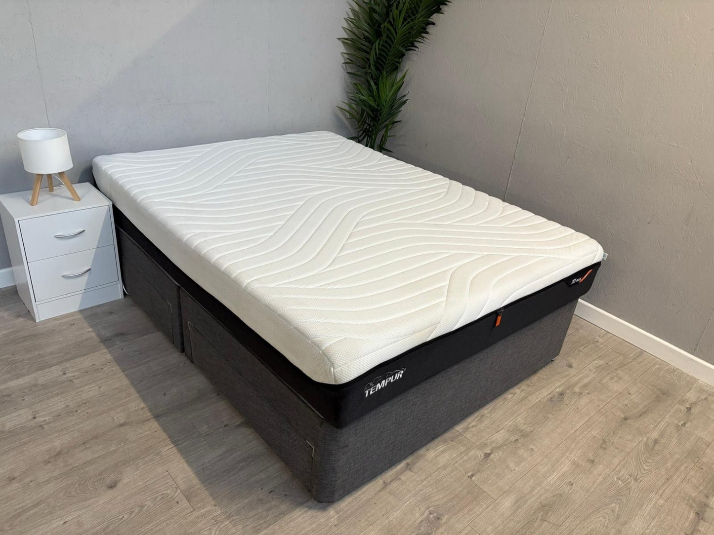 Tempur PRO PLUS Smart Cool 5ft Kingsize Mattress, Firm - RRP £2,499