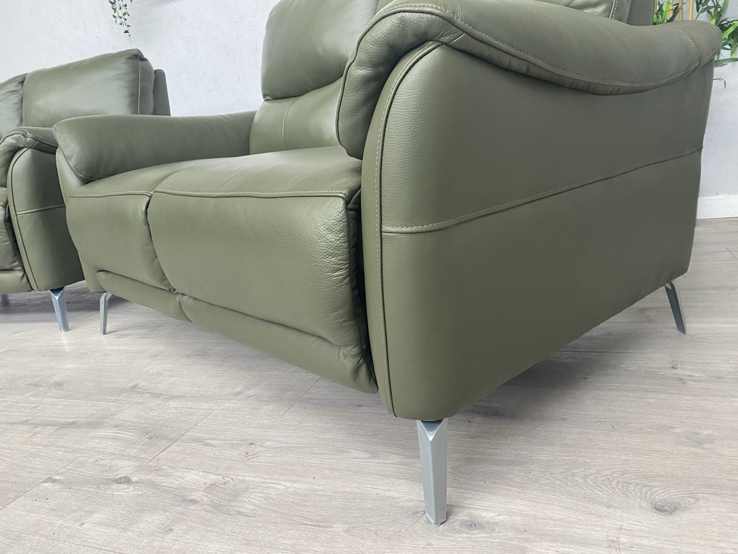 Furniture Village DAYTONA Leather 2 x  2 Seater Sofa Set, Oslo Pine - RRP £2,990
