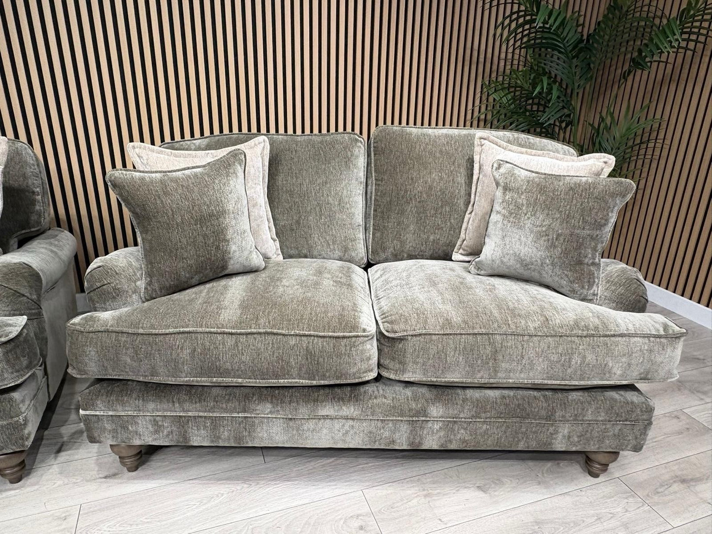 Laura Ashley HERITAGE Style Fabric 3 Seater + 2 Seater Sofa Set - RRP £3,500