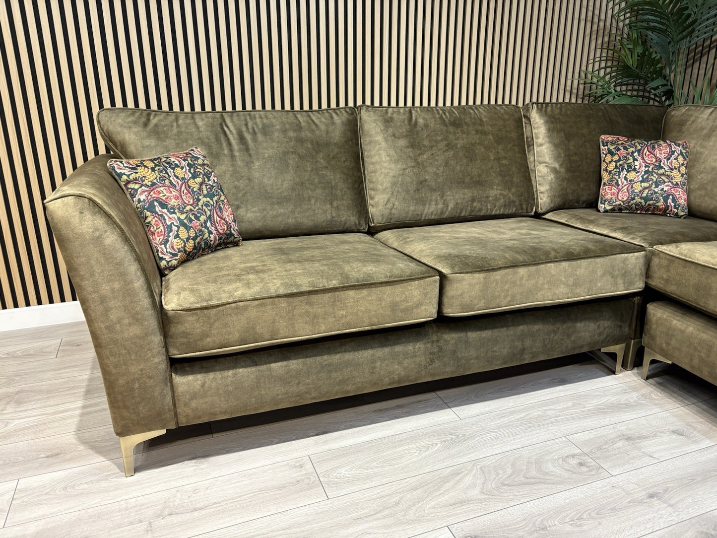 Furniture Village SASHA Fabric Large Corner Sofa ( 3 Corner 3 ) - RRP £3,495