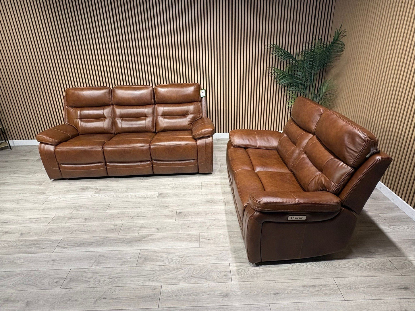 Kingsbury Premium Leather 3+2 Seater Power Recliner Sofa Set - RRP £3898