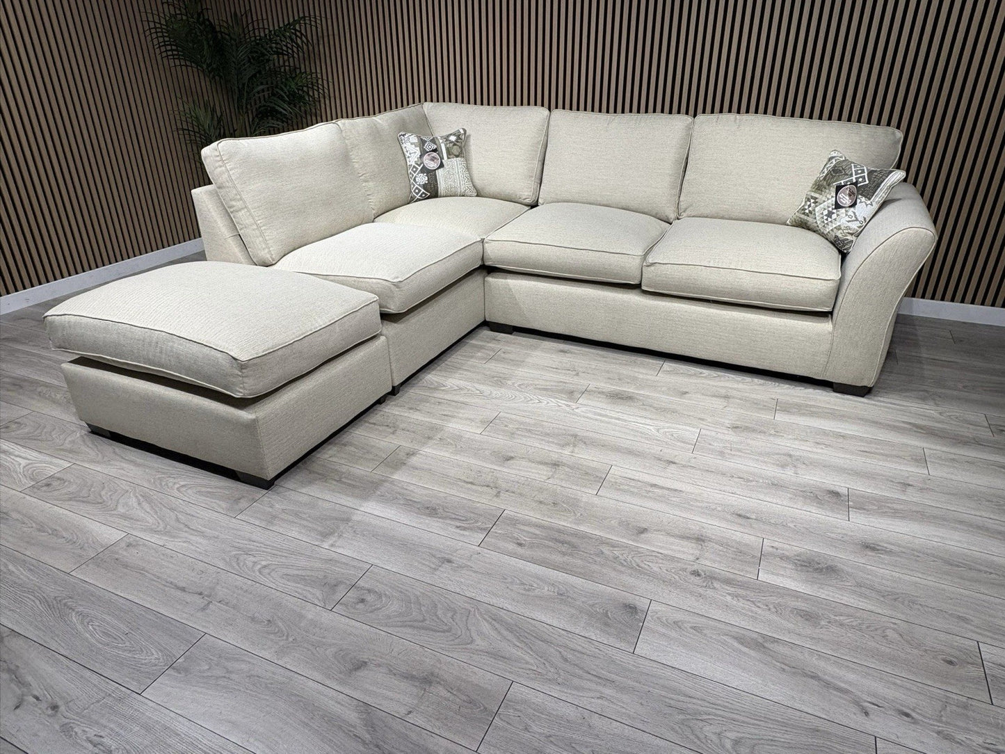 Furniture Village NEW LEGEND LHF Open Chaise Corner Sofa - RRP £1995