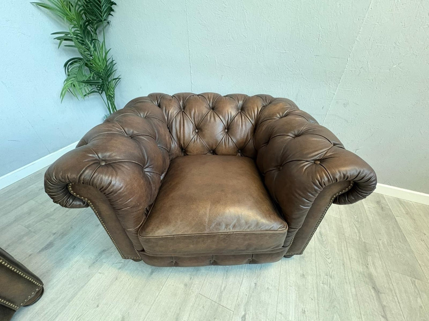 F.V. At The Helm Shackleton Leather Chesterfield 4 Seater Sofa + 2 Chairs, Power