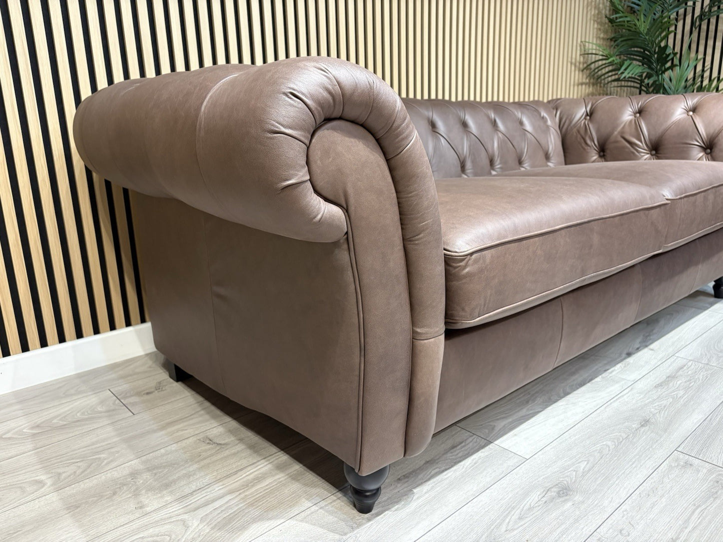 Next GOSFORD Leather Chesterfield Large 3 Seater + 2 Seater Sofa Set - RRP £5490