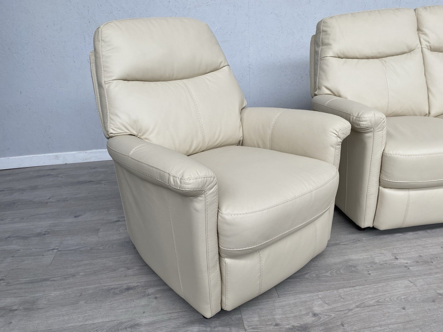 Furniture Village LILLE Leather Compact 3 Seat Sofa + 2 x Armchairs - RRP £3,185