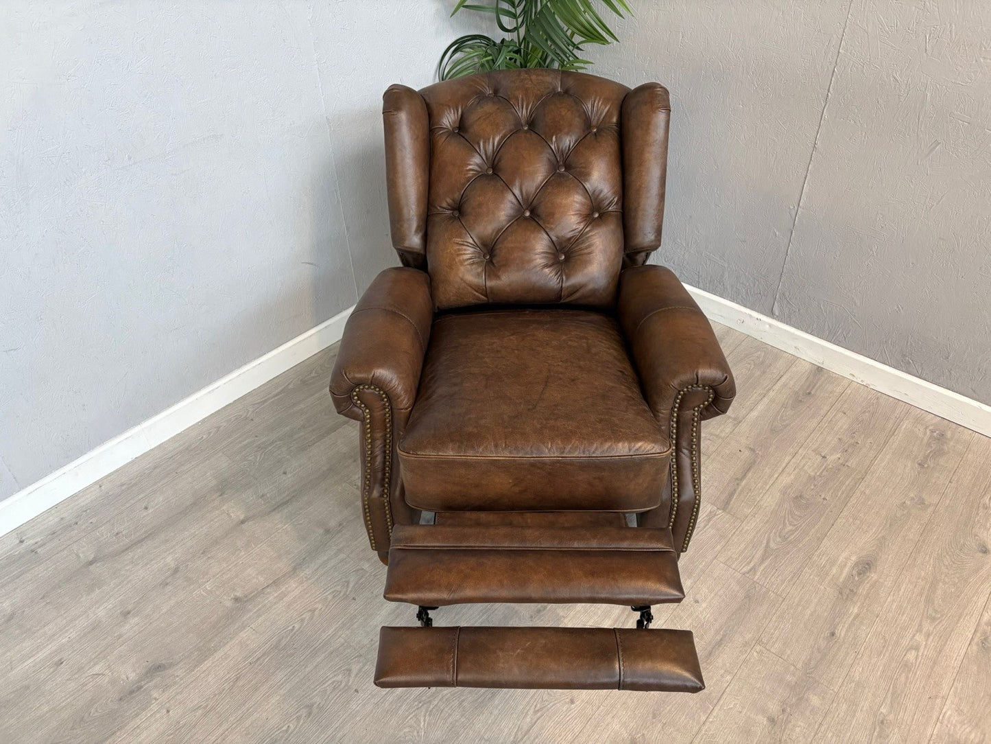 F.V. At The Helm Shackleton Leather Chesterfield 4 Seater Sofa + 2 Chairs, Power