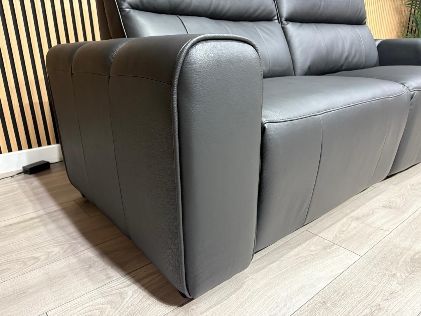 Bellagio Leather 3 Seater + Armchair Sofa Set, Power Recliners RRP: £3440