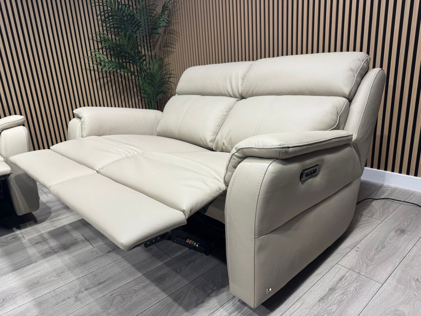 F. Village Nicoletti VITO Leather 3 + 2 Seater Power Recliner Sofas - RRP £7,190