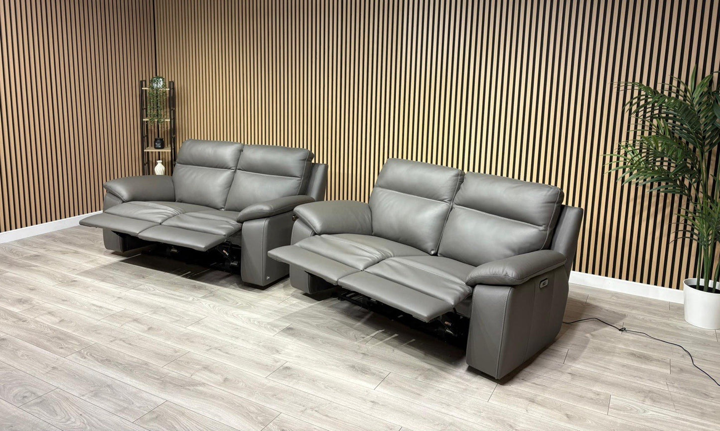 F. Village Nicoletti PEPINO Leather 2 x 2 Seater Recliner Sofa Set - RRP £4,990