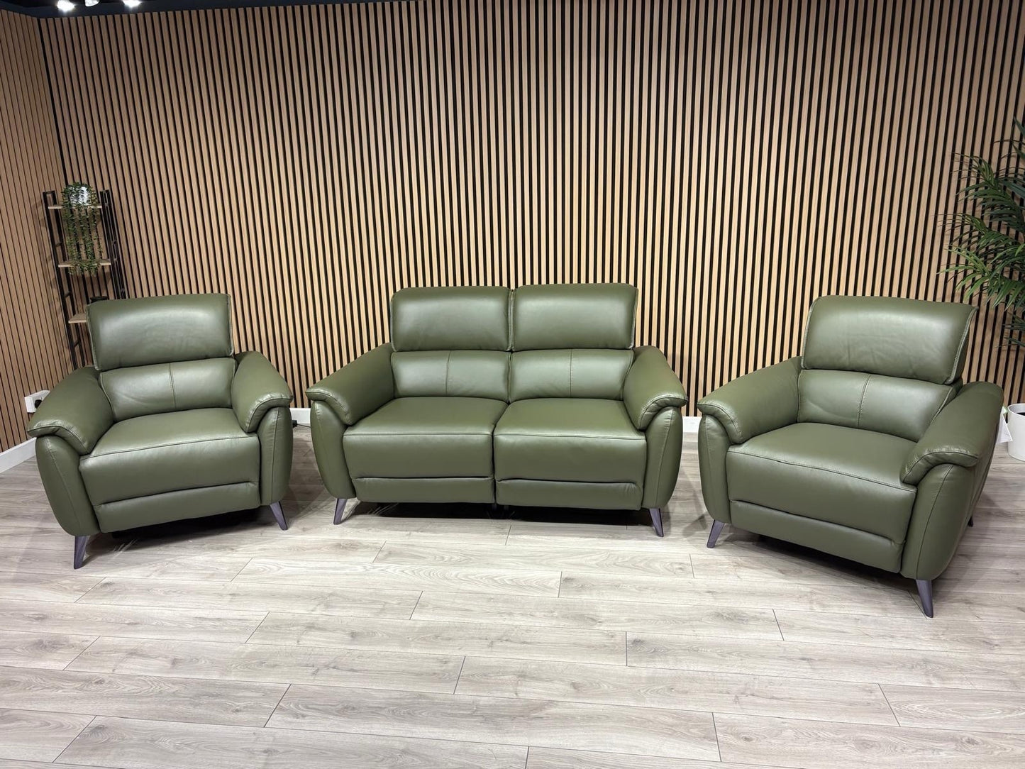 Furniture Village JUDE Style Leather 2 Seater Sofa + 2 x Armchairs - RRP £6,485