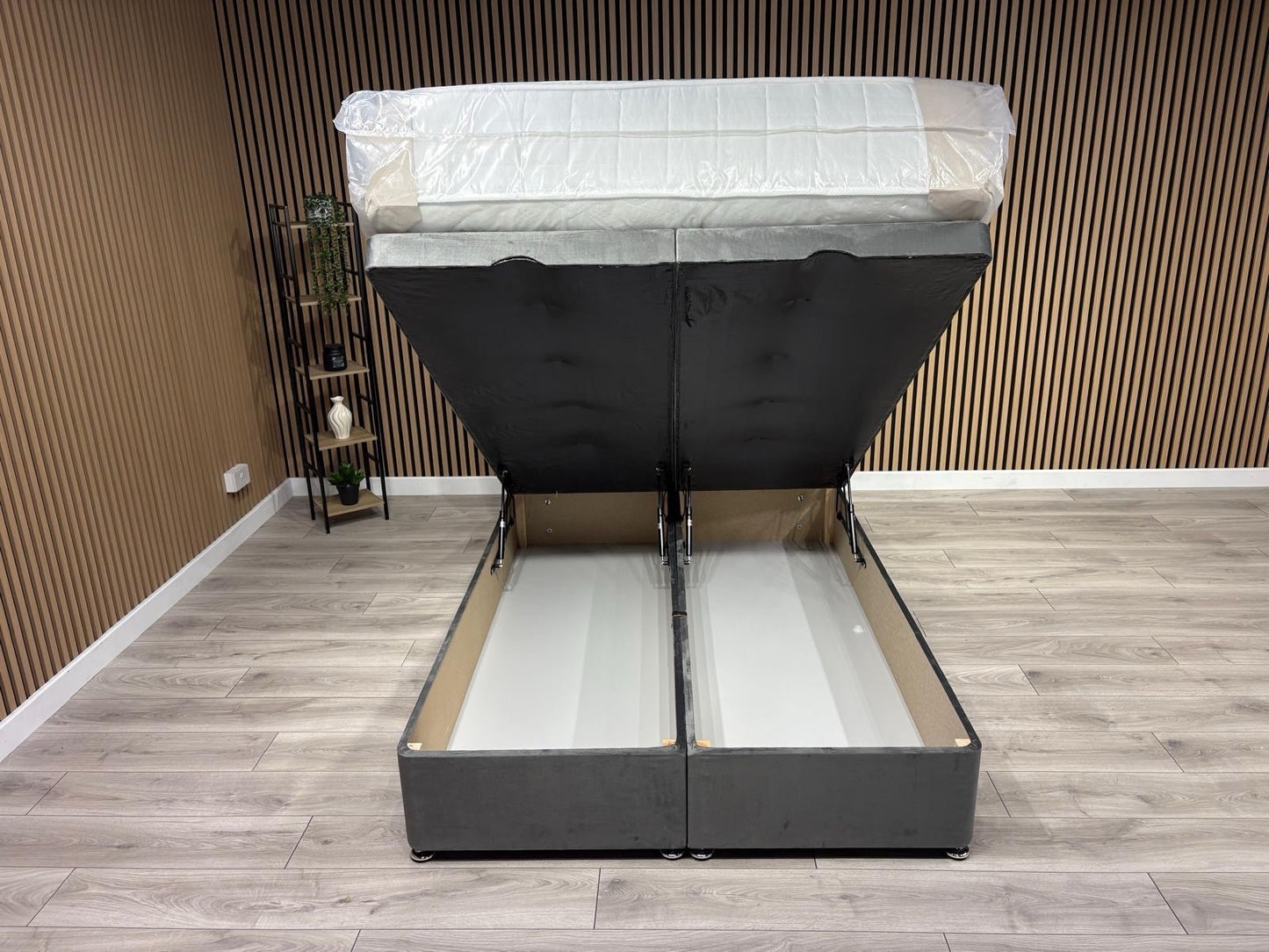 SUPREME Ottoman Divan Set with 2000 Pocket Mattress + Headboard, 4ft 6 Double