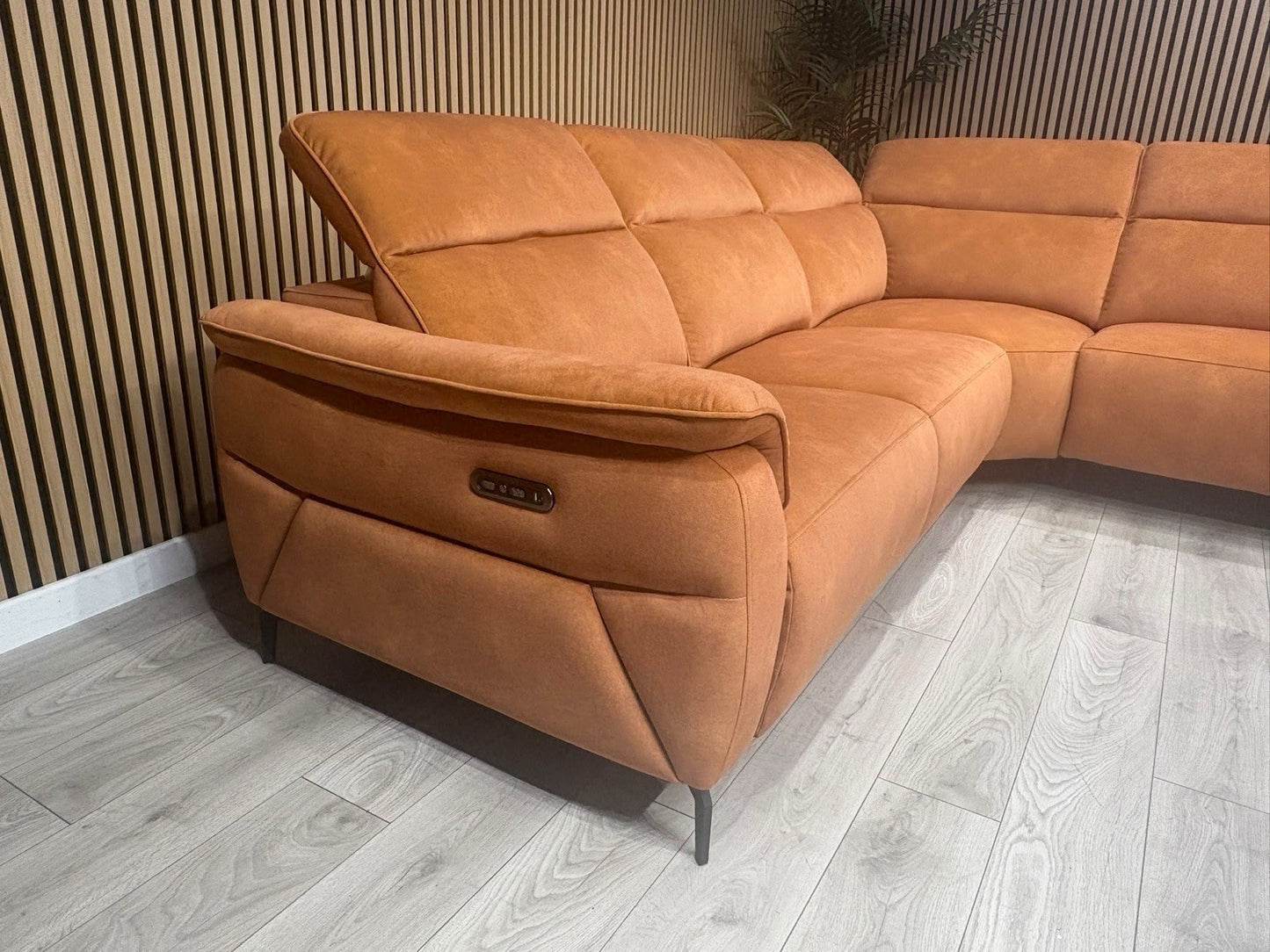 Furniture Village MOET Style Large Fabric Power Recliner Corner - RRP £4,495