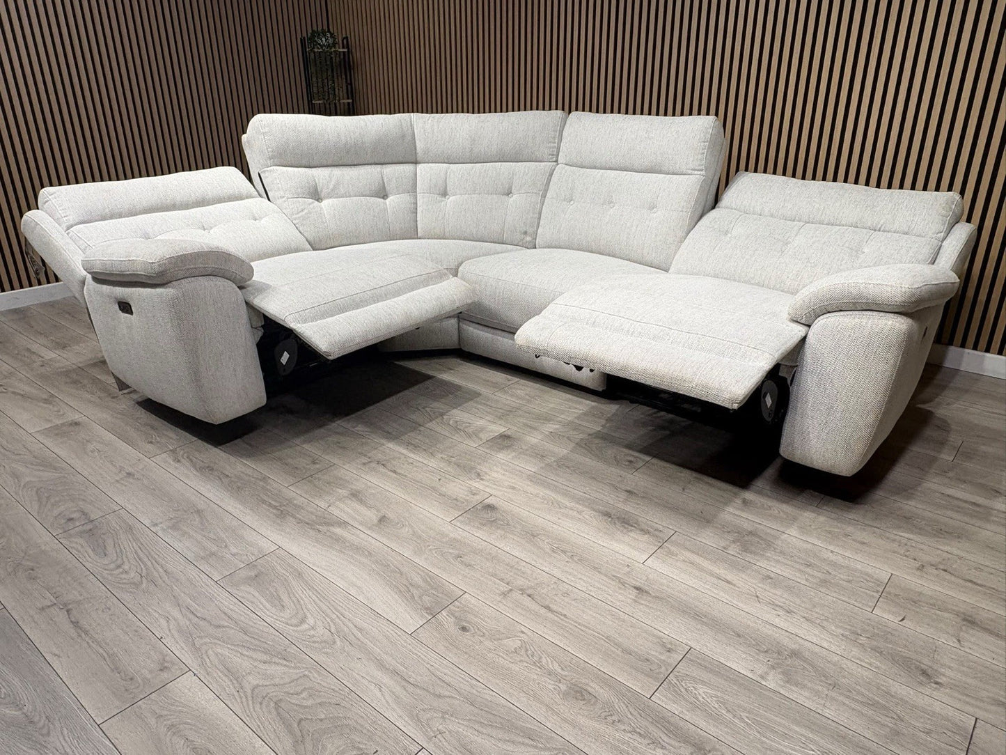 SCS Belford 1 Corner 3 Power Recliner Sofa - RRP £2599