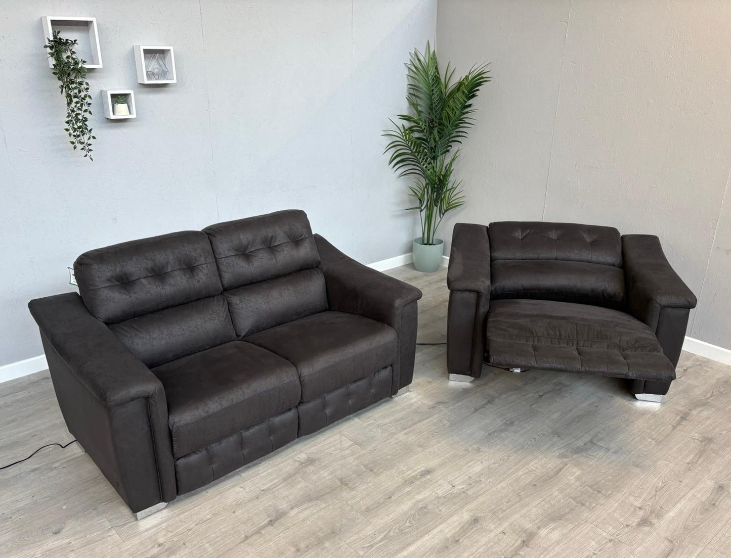 DFS - La-Z-Boy NEW HOLLYWOOD Fabric 2 Seater Sofa + Cuddler Armchair, Power