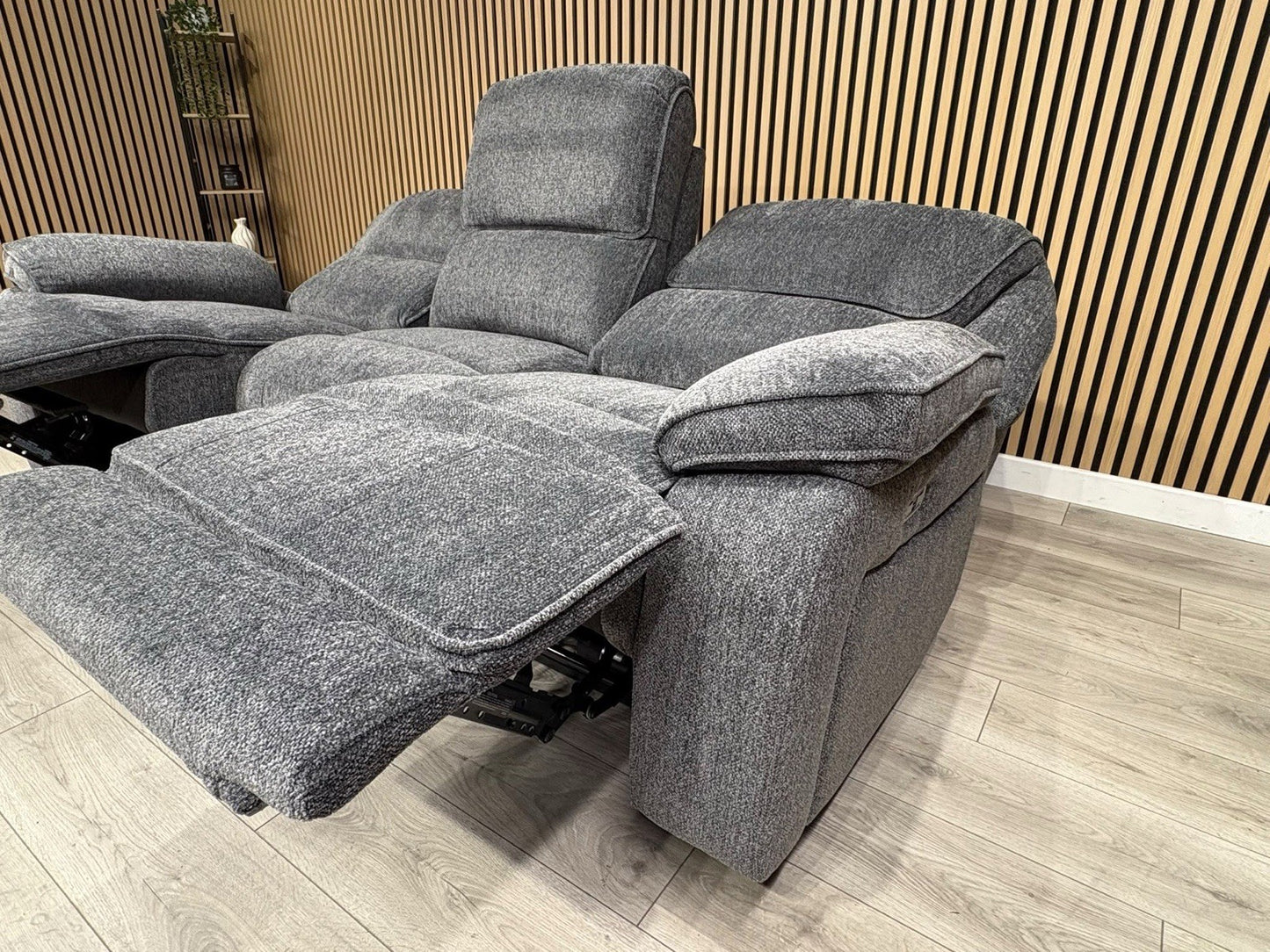 ORLANDO Fabric 3 Seater Power Recliner Sofa - RRP £1799