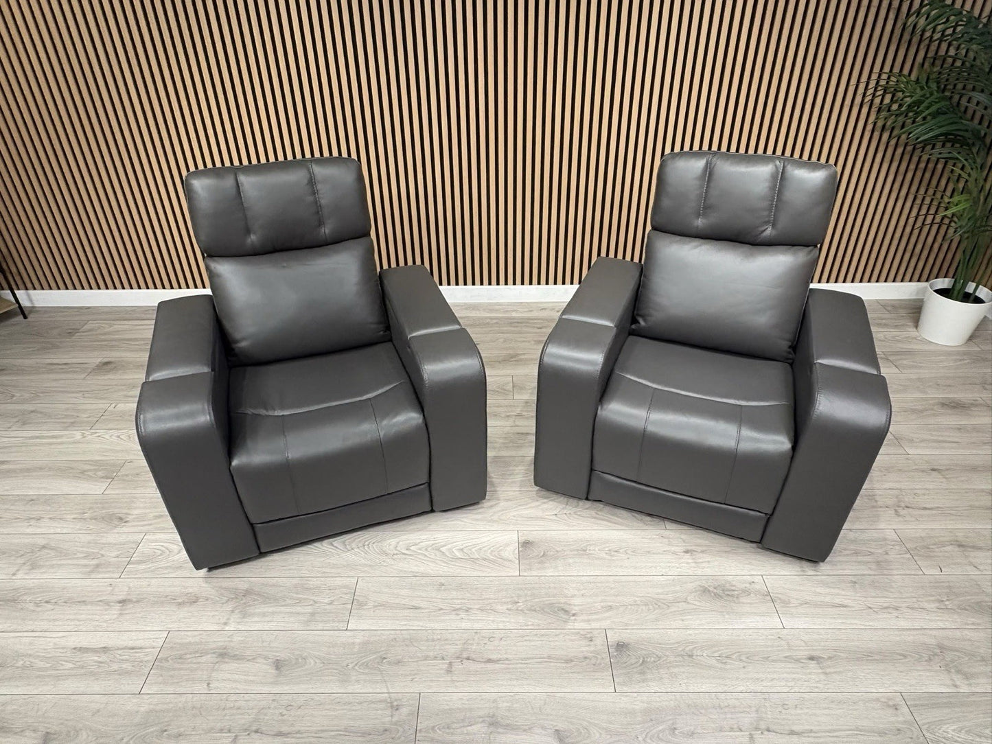SCS Adstock x2 Leather Power Recliner Chairs with Power Head Tilt RRP £2258