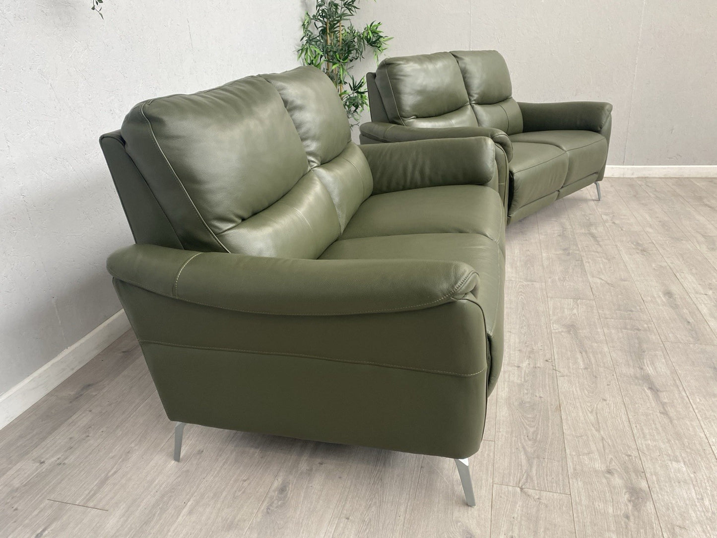 Furniture Village DAYTONA Leather 2 x  2 Seater Sofa Set, Oslo Pine - RRP £2,990