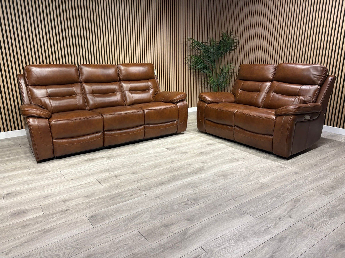 Kingsbury Premium Leather 3+2 Seater Power Recliner Sofa Set - RRP £3898