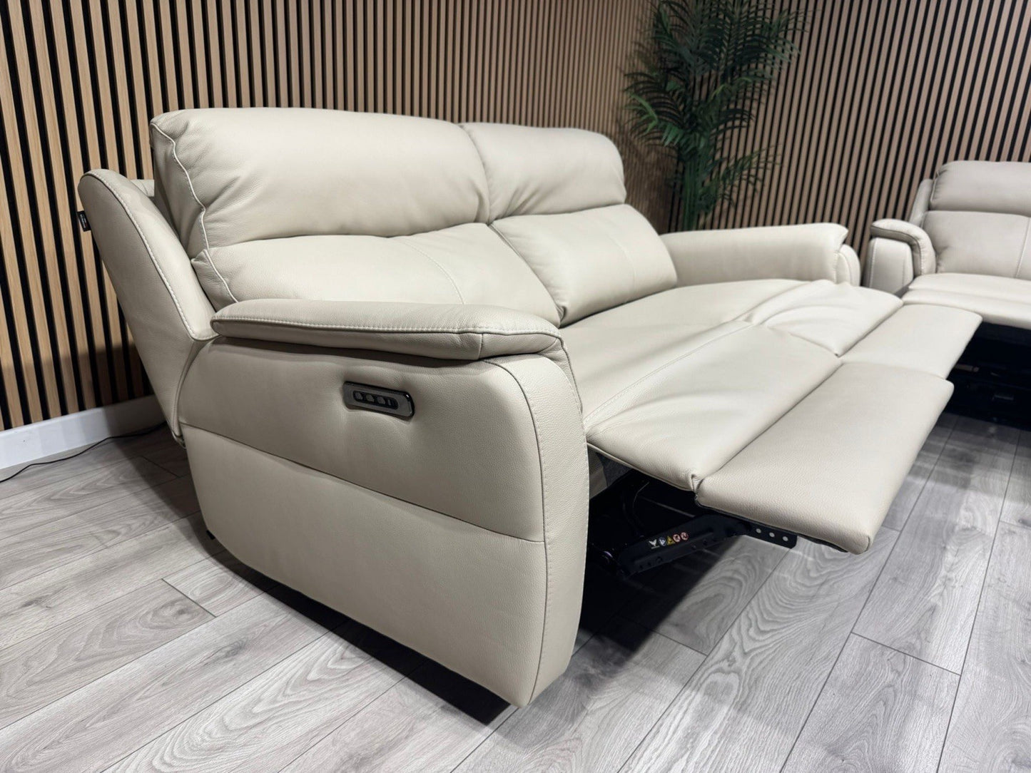 F. Village Nicoletti VITO Leather 3 + 2 Seater Power Recliner Sofas - RRP £7,190