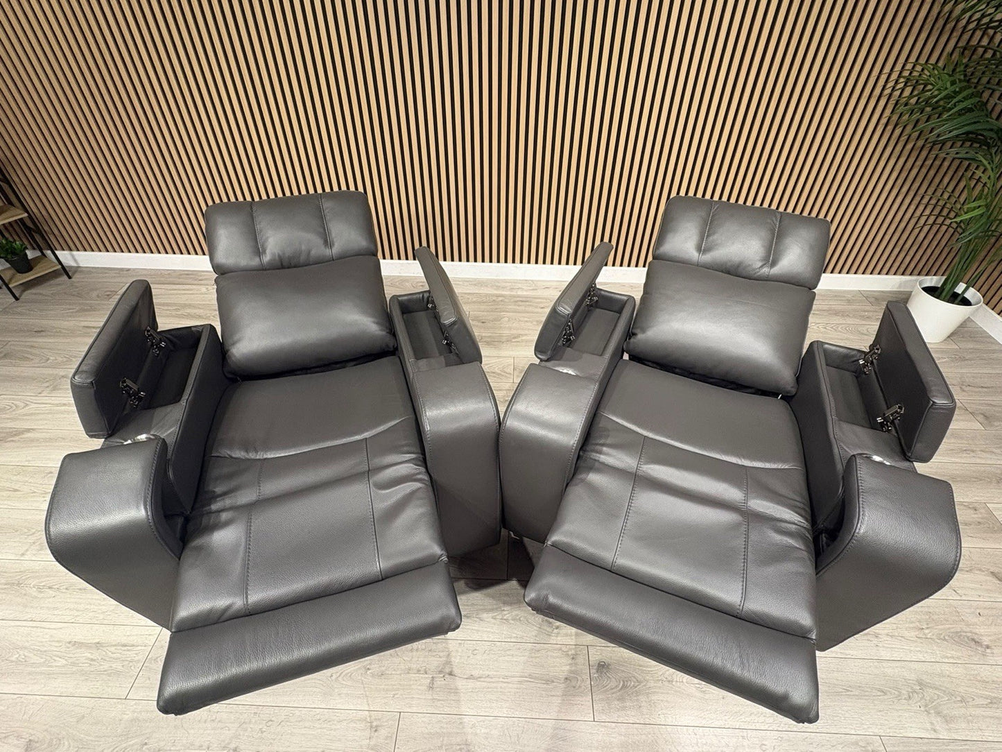 SCS Adstock x2 Leather Power Recliner Chairs with Power Head Tilt RRP £2258