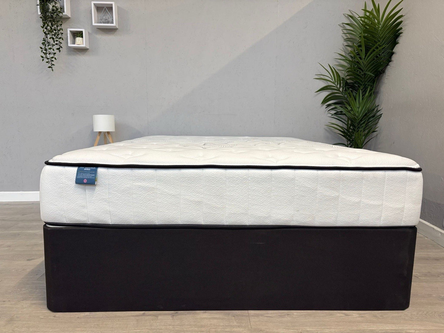IGEL Nanotech 2050i 5FT Kingsize Mattress, Firm - RRP £1,299