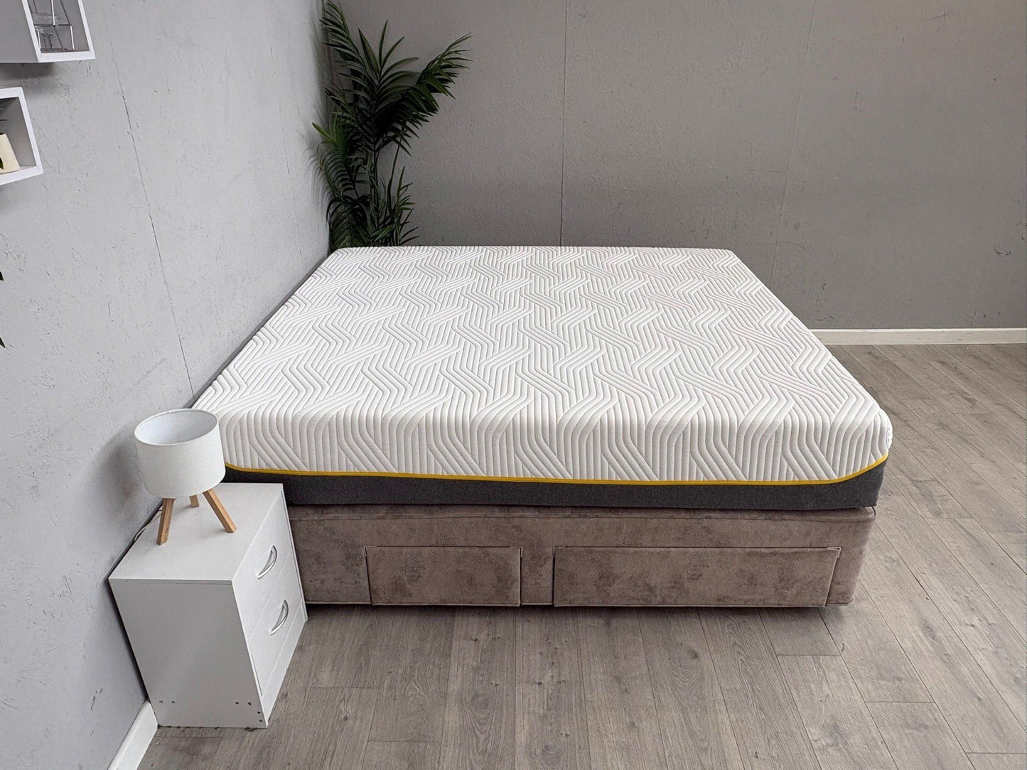 Tempur SENSATION LUXE 6ft Superking Mattress, Firm - RRP £2,699