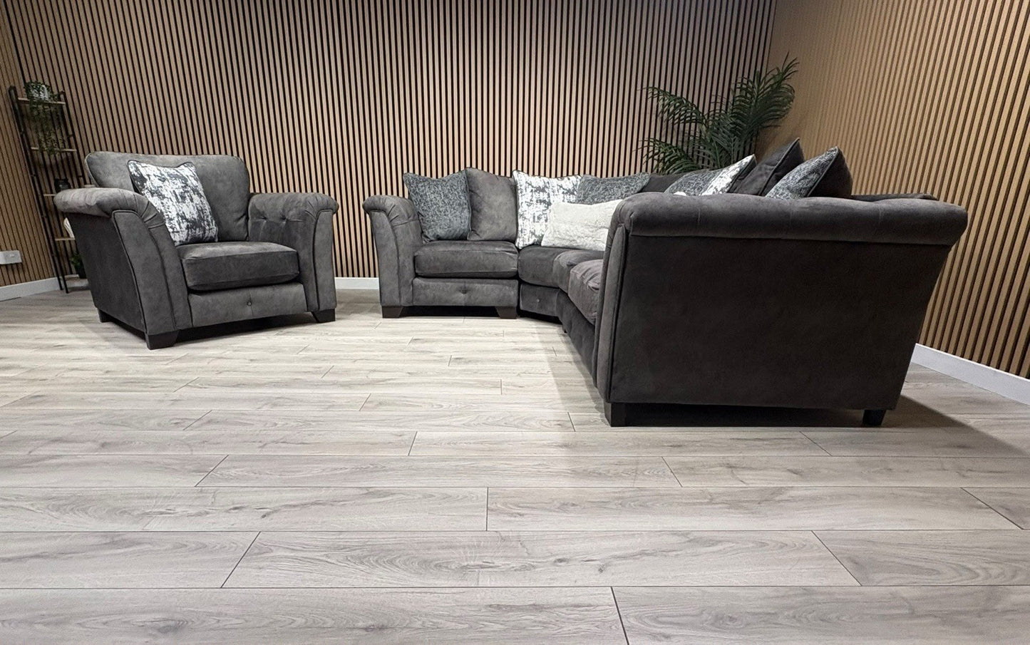 Furniture Village Aura Classic Back RHF Corner Sofa + Love Chair, RRP £4840