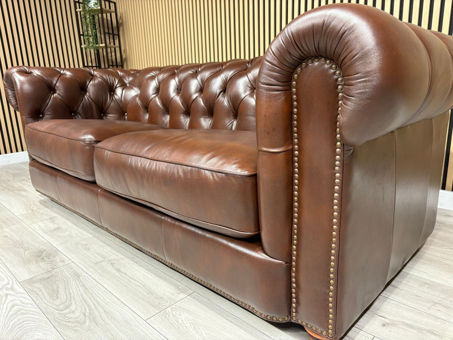 At The Helm Shackleton Style 3 Seater + 2 Seater Leather Chesterfield Sofa Set