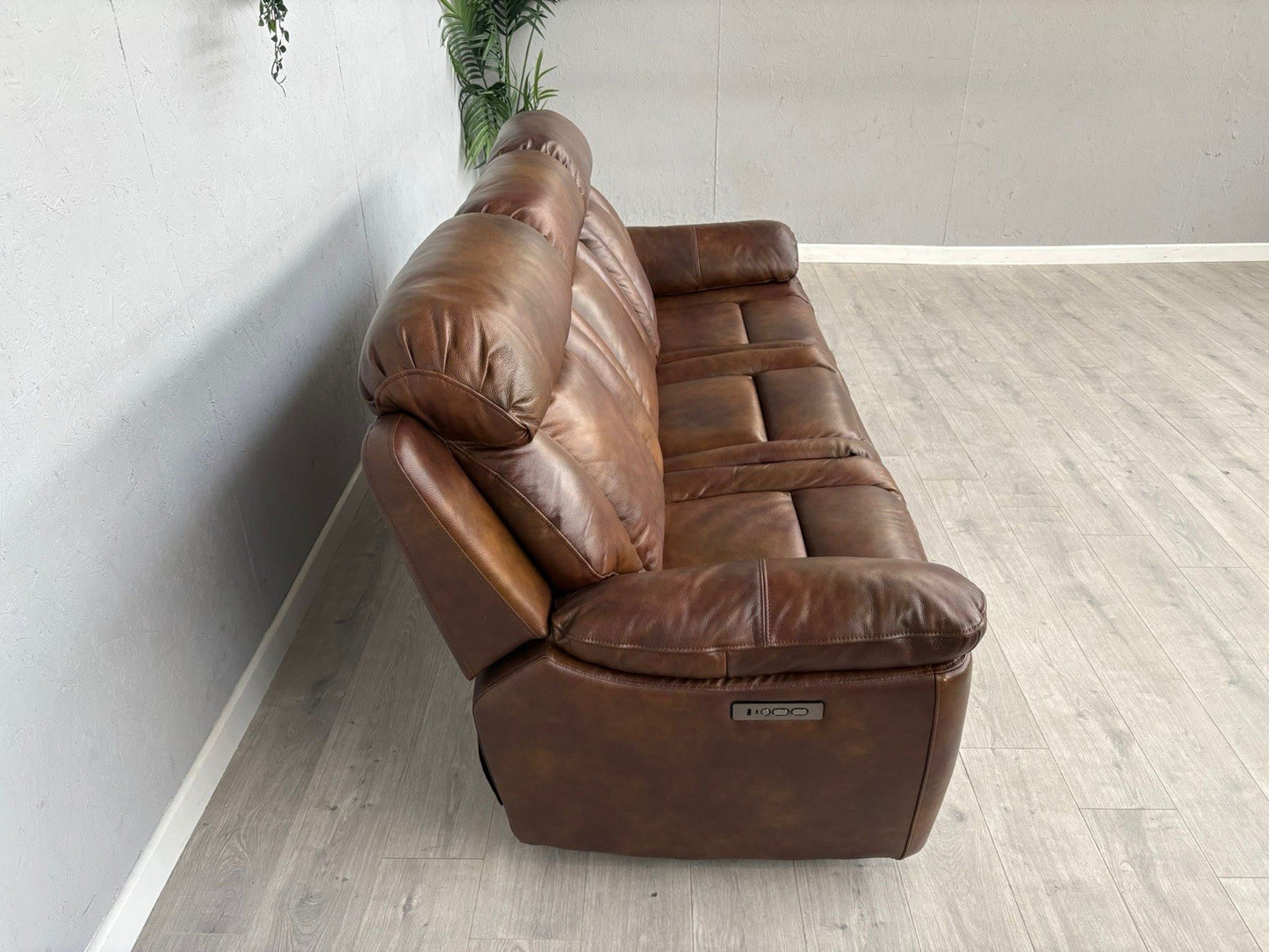 DFS Bravado Leather 3 Seater Sofa, Power Recliners, Fold Down Table - RRP £1,999