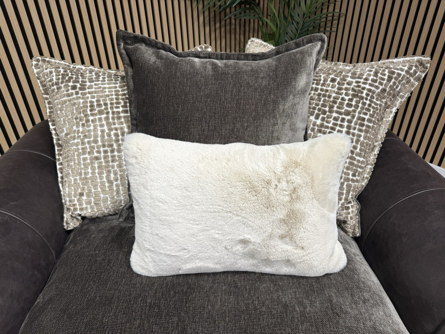 Viscount Fabric 3 Seater Sofa + Love Chair Set - RRP £3898 (PRE ORDER 6-8 WEEKS)