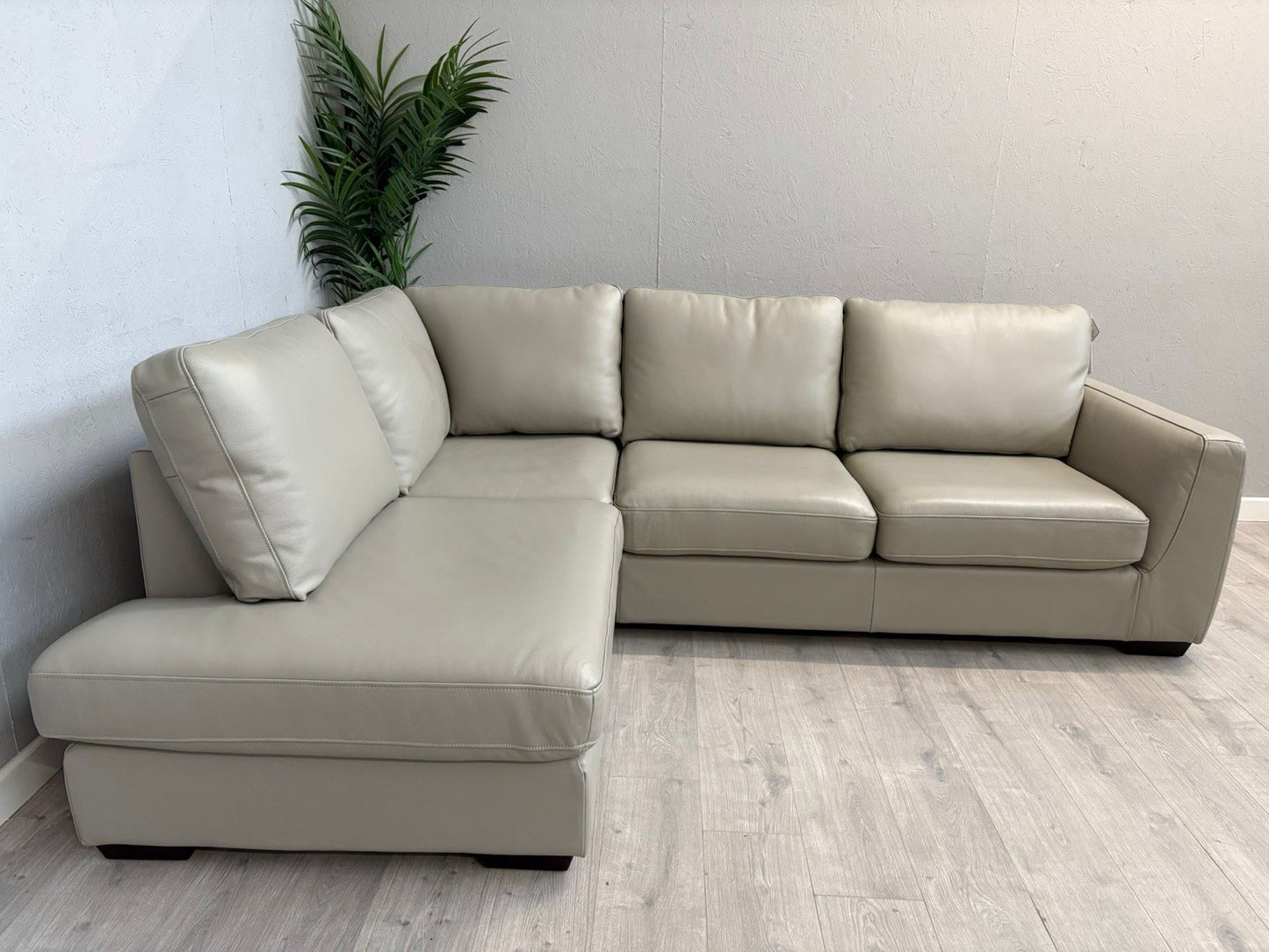 Furniture Village Dinky LHF Leather Corner Chaise End Sofa - RRP £1795