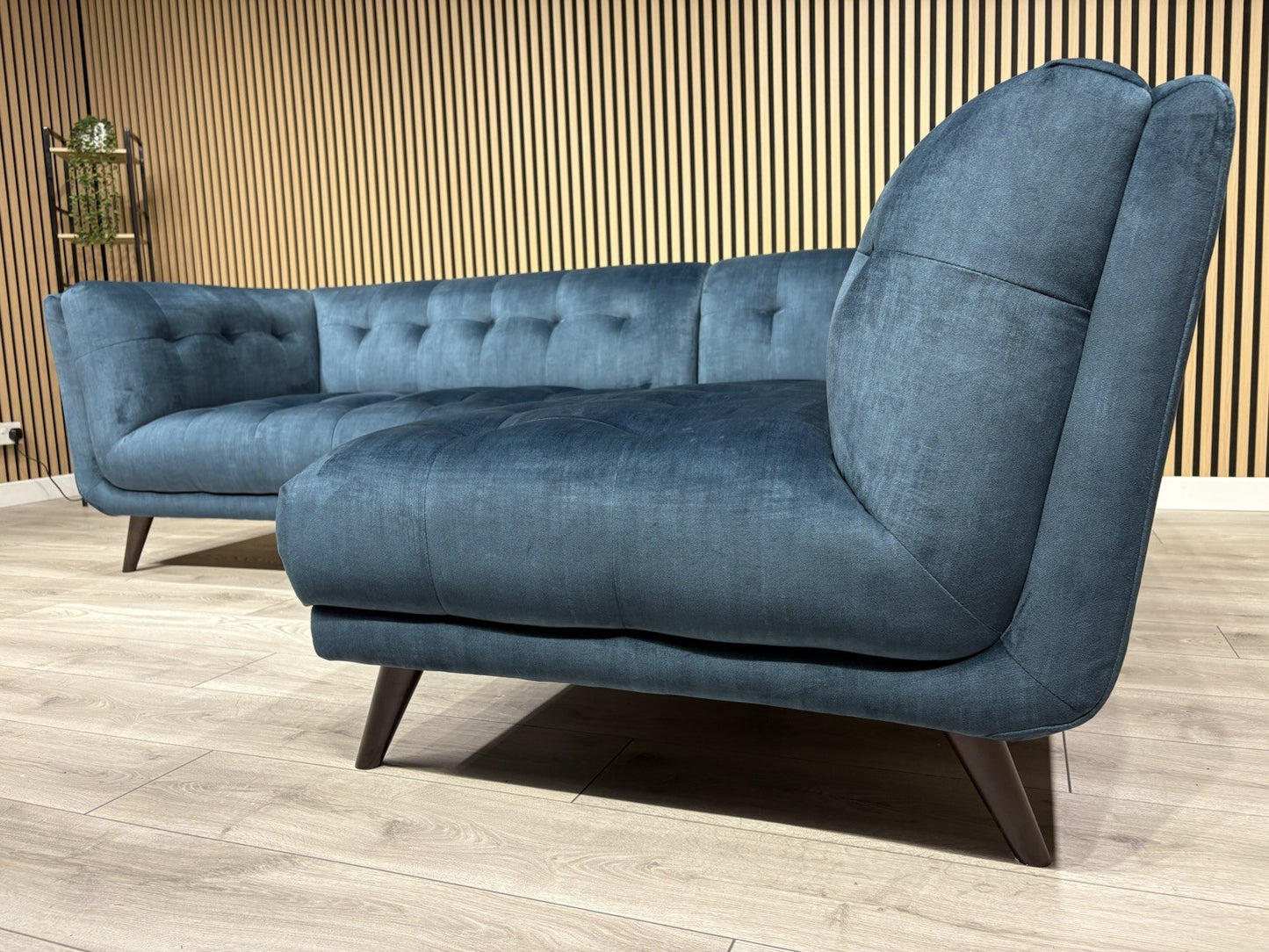 Furniture Village RENE Fabric RHF Chaise Open End Corner Sofa - RRP £1,695