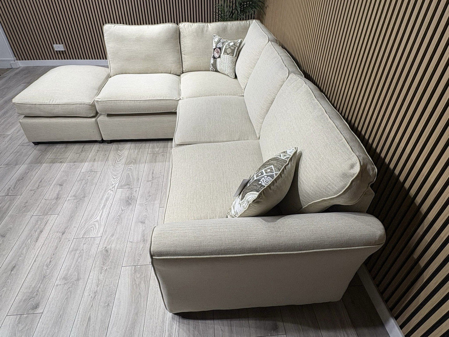 Furniture Village NEW LEGEND LHF Open Chaise Corner Sofa - RRP £1995